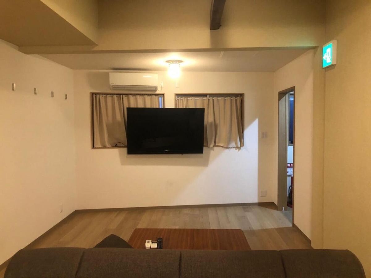 Oyado Gorilla Annex Apartment Osaka Exterior photo